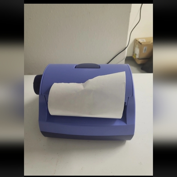 Sticker maker by Xyron Paper Included - Picture 3 of 4